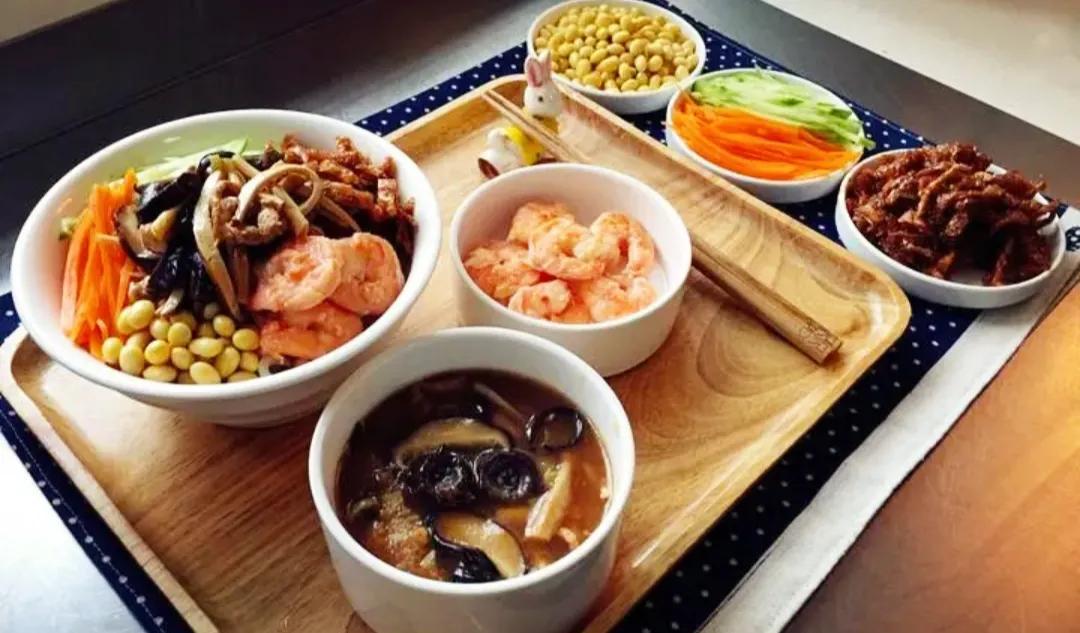 介绍特色面食30种，建议品尝